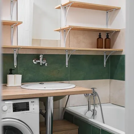 Panorama & Terrace In Center