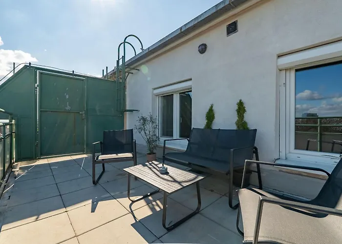 Апартаменты Panorama & Terrace In Center *