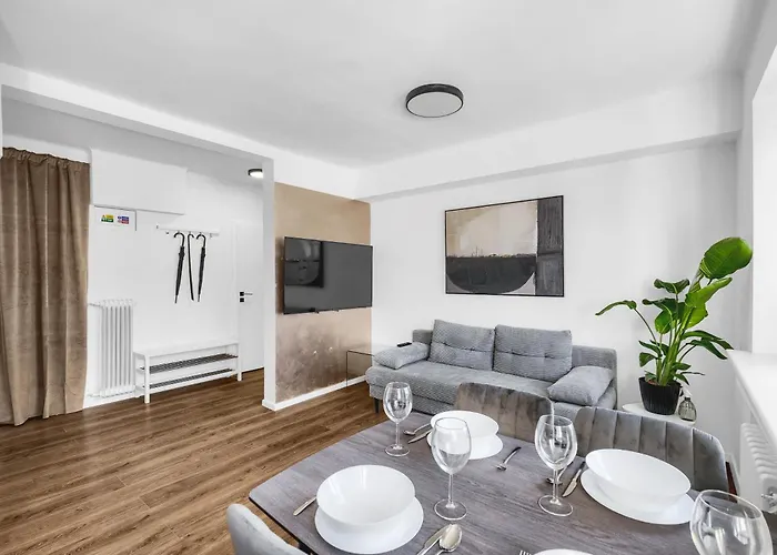 Апартаменты Panorama & Terrace In Center *