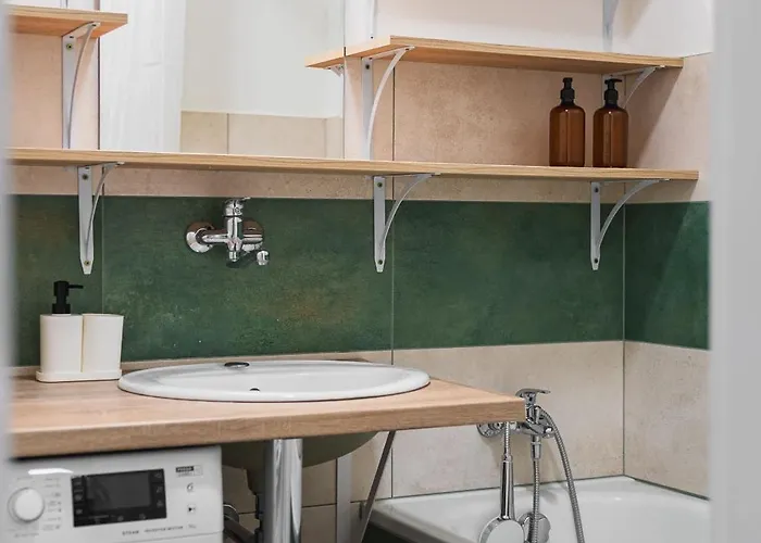 Panorama & Terrace In Center