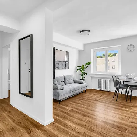 Panorama & Terrace In Center