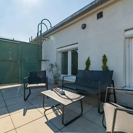 Apartman Panorama & Terrace In Center *